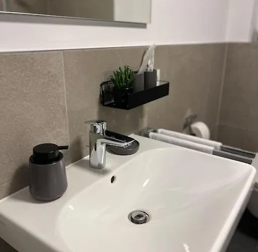 Moderne Am Rhein Apartment *